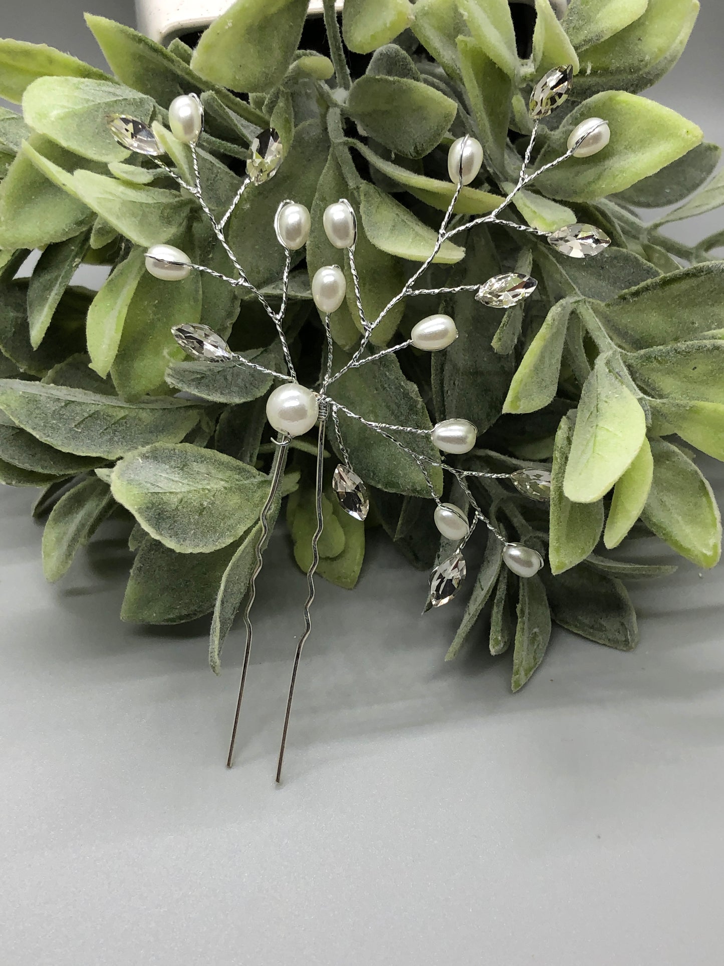 White Clear Crystal Beaded Hair Pin Silver Metal Comb Retro Bridal Prom Wedding Party