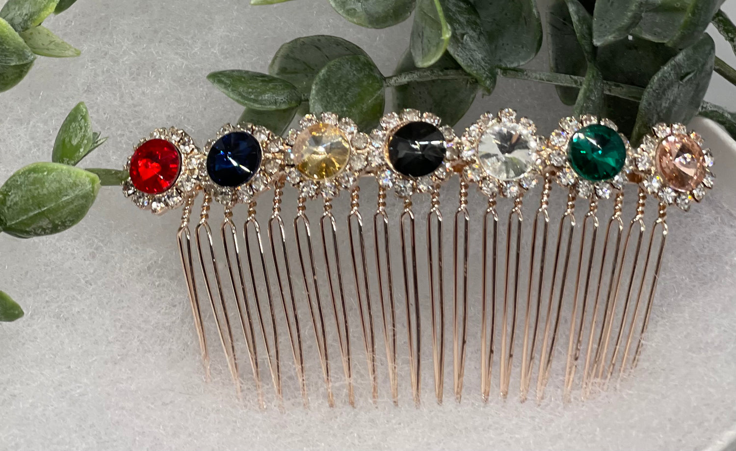 Luxe’s Side Comb Accessories