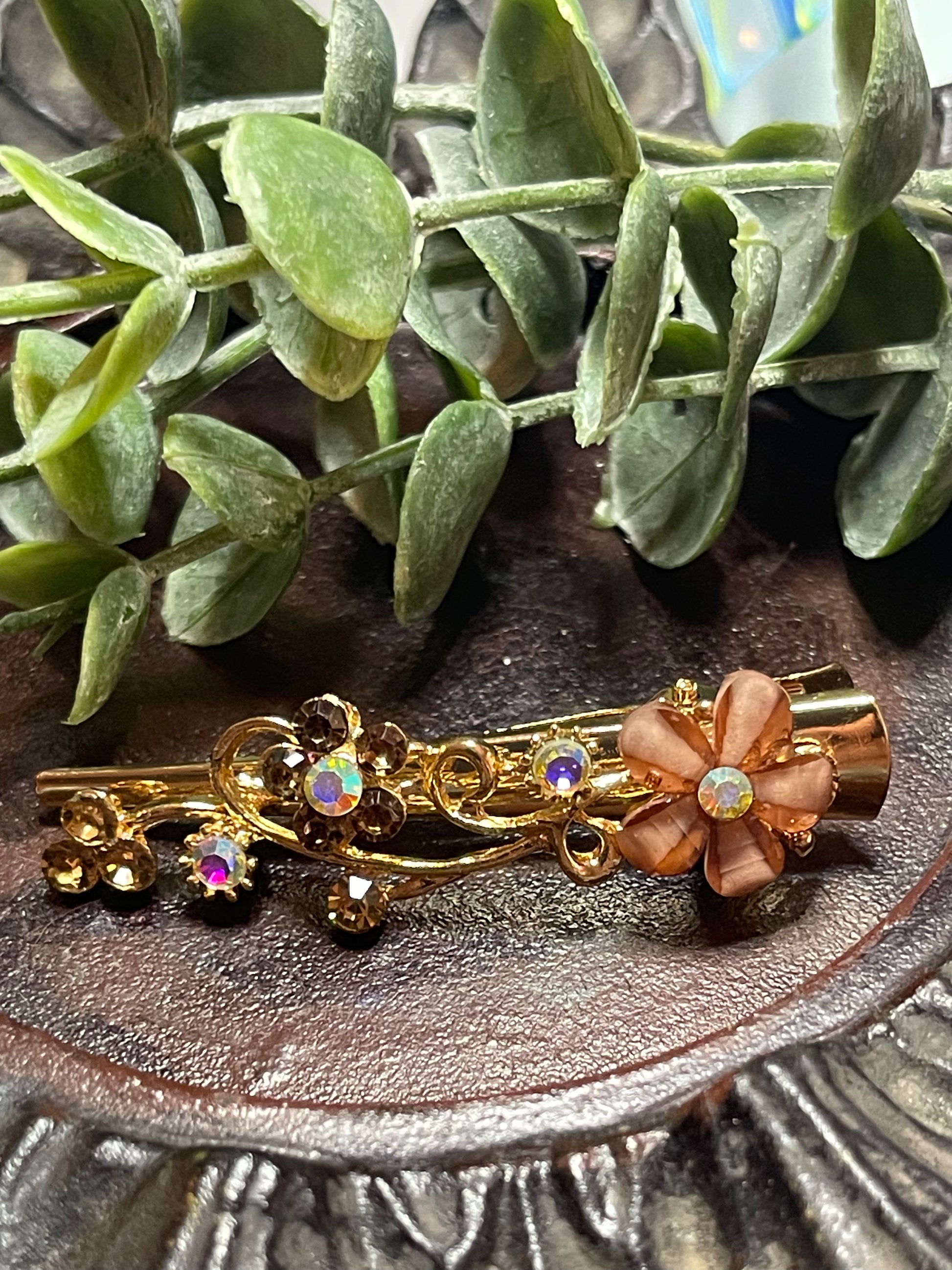 Flower alligator salon clip 2.5’’ gold toned with orange crystal rhinestones hair accessory