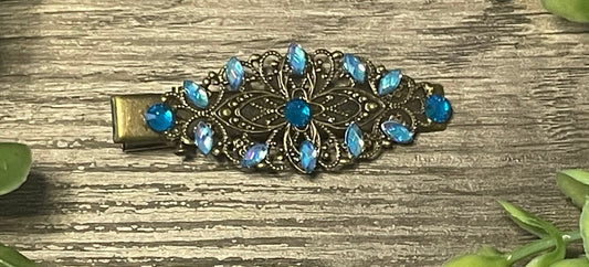 Aqua leaf crystal rhinestone approximately 2..5”antique vintage style alligator clip wedding shower bridesmaid