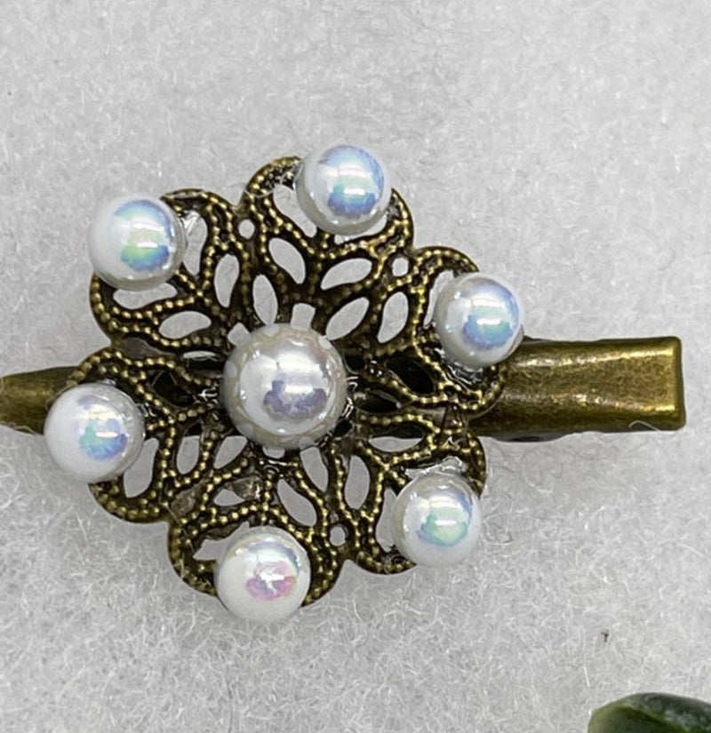 White  Pearl Flower vintage antique style alligator clip approximately 2.0” long hair accessory bridal wedding Retro