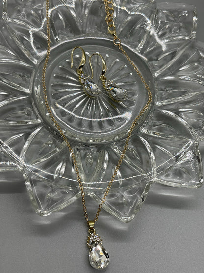 Crystal teardrop Zinc Alloy Jewelry Sets earring necklace plated fashion jewelry for woman with rhinestone nickel lead cadmium free ngs set