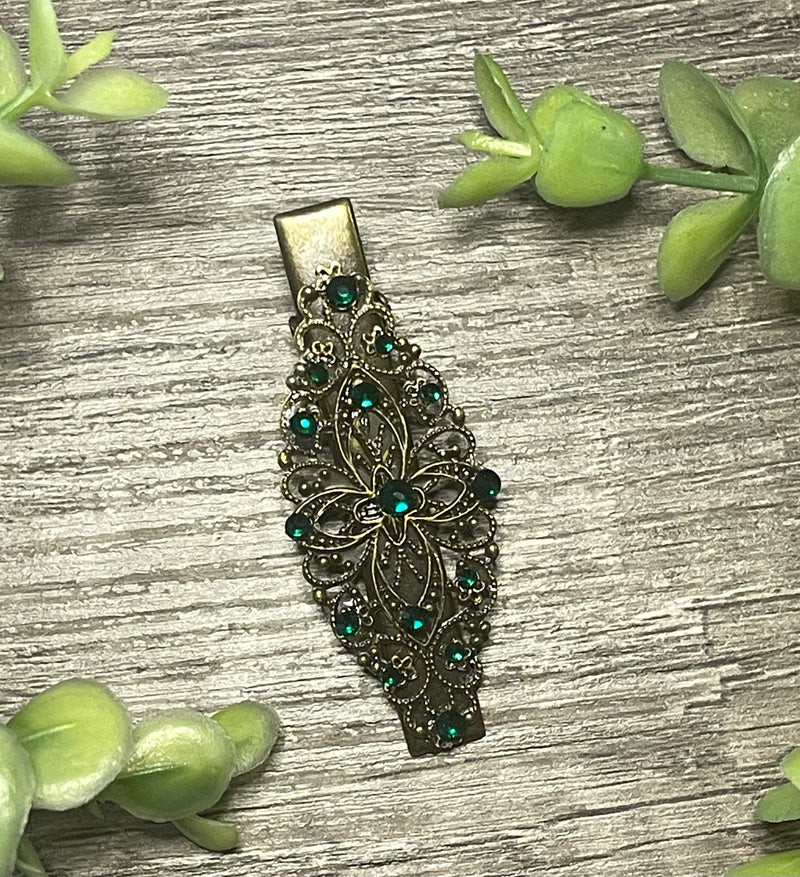 Emerald green antique style hair alligator clip approximately 2,5” long Handmade hair accessory bridal wedding